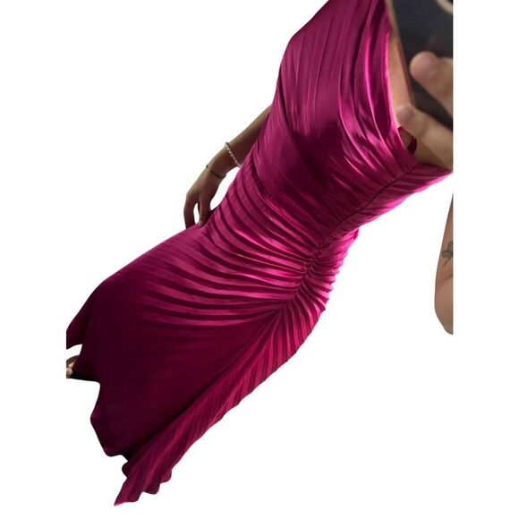 BCBG Acacia One-Shoulder Pleated Satin Gown - Size 4 - New - Picture 3 of 3